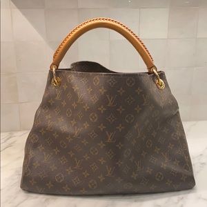 Louis Vuitton Artsy MM